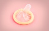 An Ultimate Guide to Put On And Use Condoms (Infographic)
