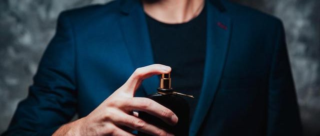 The Man's 7-Step Guide to Smelling Great